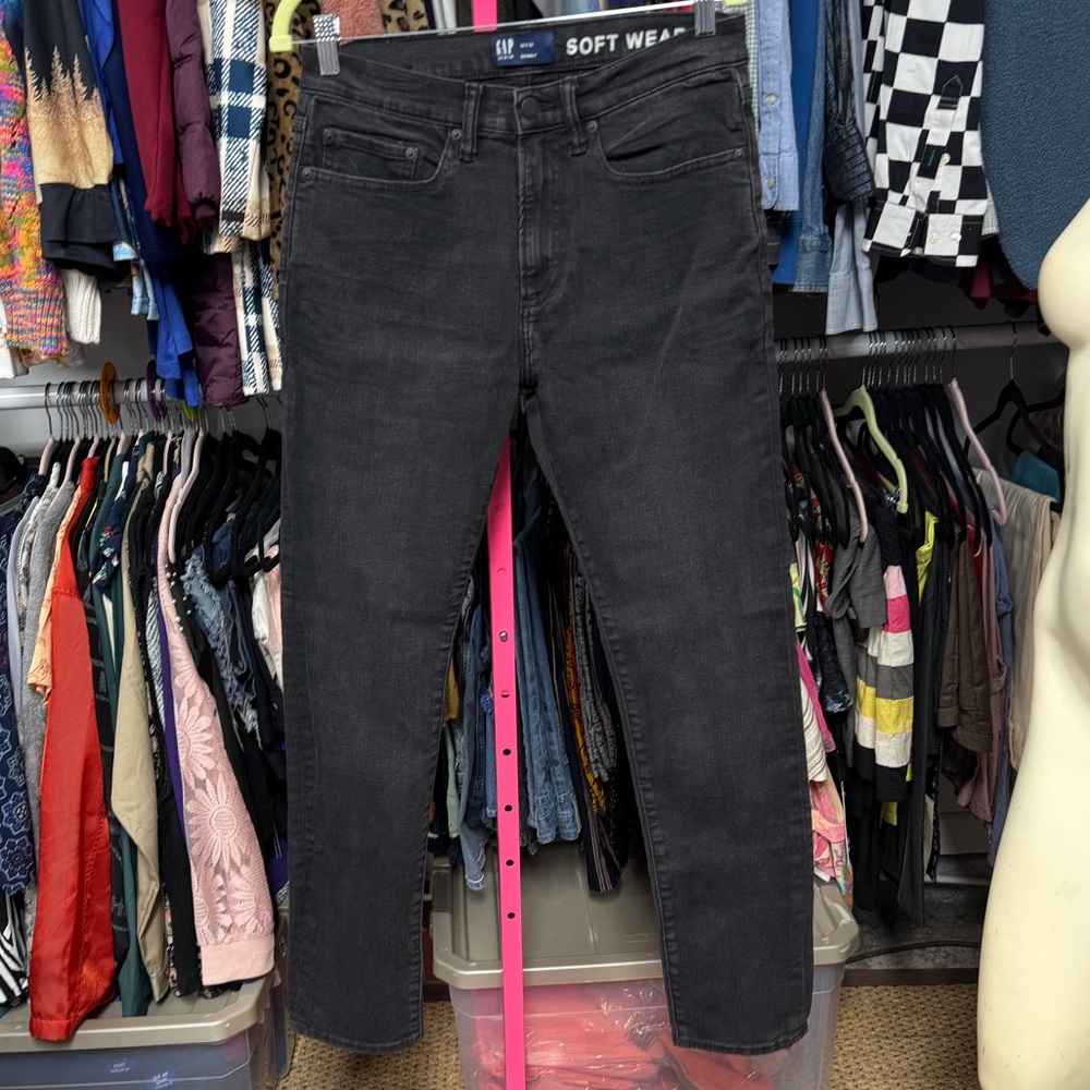 Gap men’s size 32W 32L skinny jeans black denim soft wear max